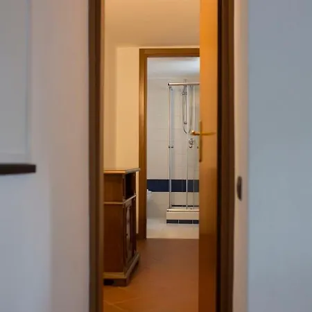 Tra Le Mura *