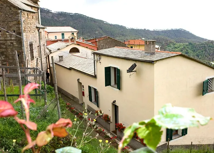 Tra Le Mura *