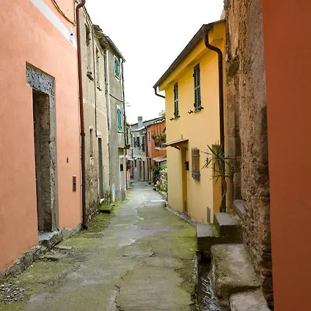 Nyaraló Tra Le Mura